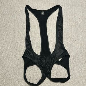 Men’s backless faux leather singlet